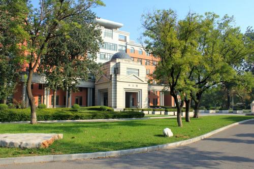 大一新生入学怎样才能适应,新生适应大学生活的10种方法