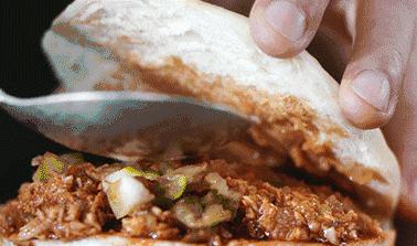 陕西夹馍指南：给我一个馍，我就能夹遍全世界