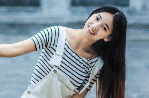 女朋友无聊男朋友还打游戏,女朋友一天就知道打游戏怎么办