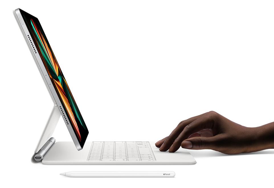 苹果发布ios18macos,苹果半夜更新震动