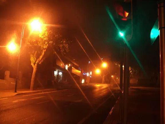 @海口夜猫子，夜深了你还不想睡？就来碗鸽粥慰藉你孤寂的肠胃