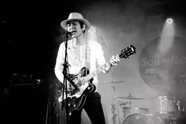 盘尼西林的歌是什么风格,盘尼西林摇滚