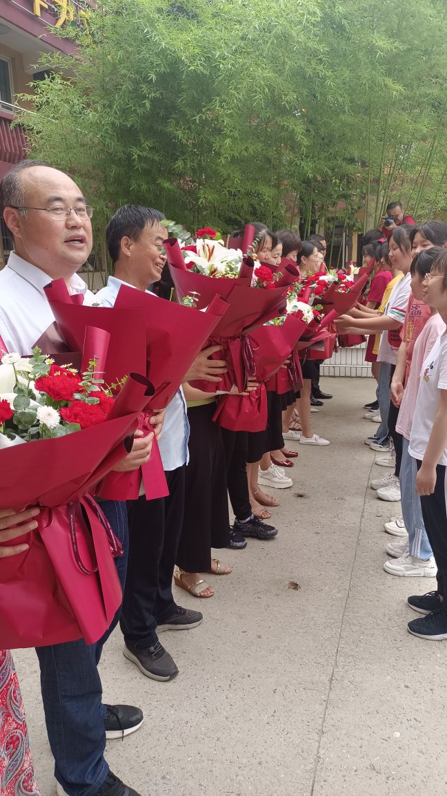 「超级赞👍」芝兰竞秀，桃李争荣——记家门口的好学校马王中学