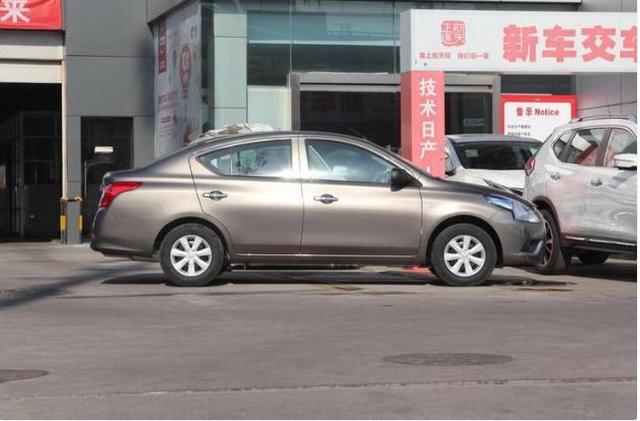 东风日产阳光2011款紧凑型,东风日产阳光三厢