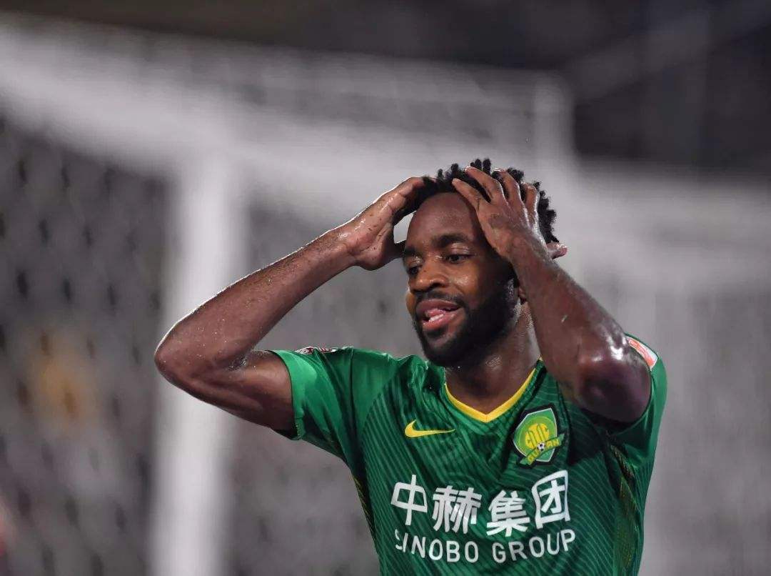 关键时刻掉链子下集,关键时刻三记三分勇士摆脱困境