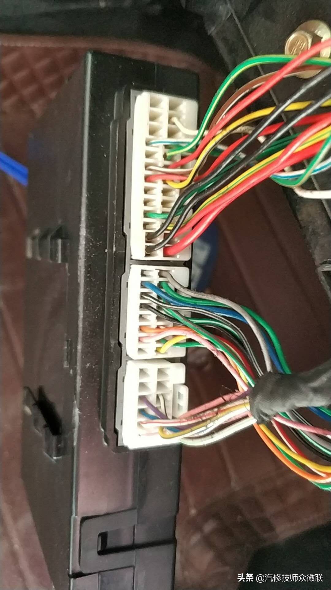 众泰t600一键启动没反应不启动,2015年众泰t600是不是一键启动