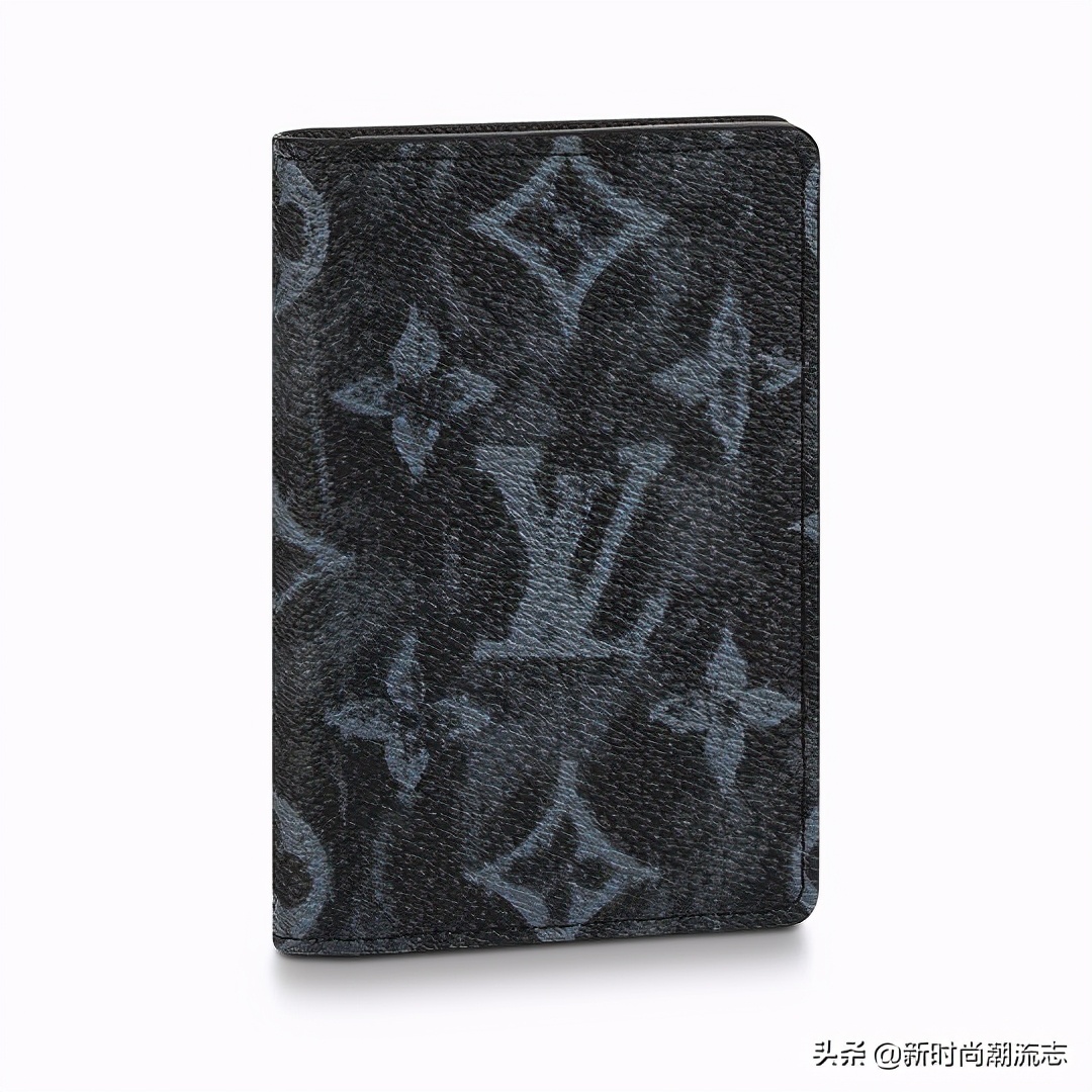 新男款lv包单肩斜挎包带按扣,lv2023早春男装包刺绣