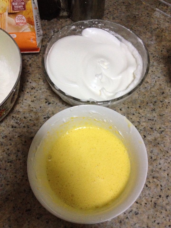 电饭锅做蜂蜜蛋糕的方法和步骤,电饭煲自制蜂蜜面包的做法