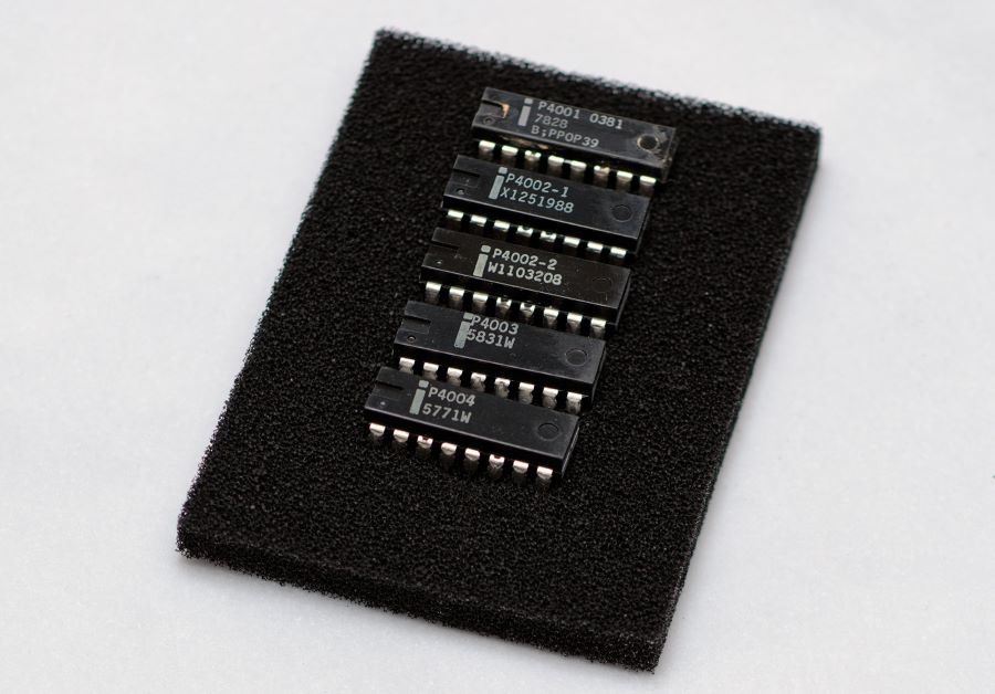 intel4004芯片功能介绍,intel4004由什么集成管组成