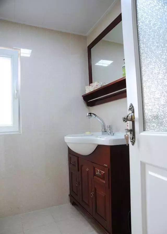 晒刚装好的家,全屋墙面奶咖加白色家具