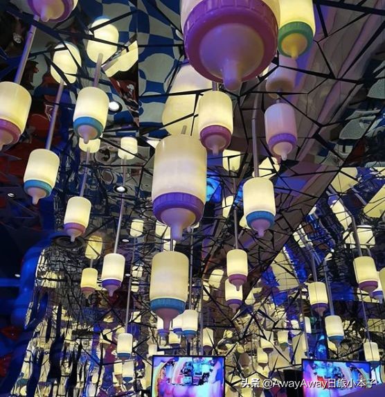 日本的怪兽主题餐厅 (日本东京的怪兽餐厅)