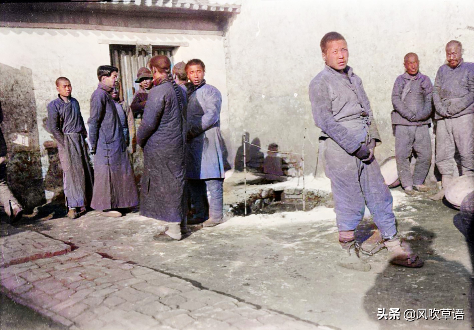 1919年的北京监狱，绞刑架阴森恐怖，囚犯并非面目狰狞