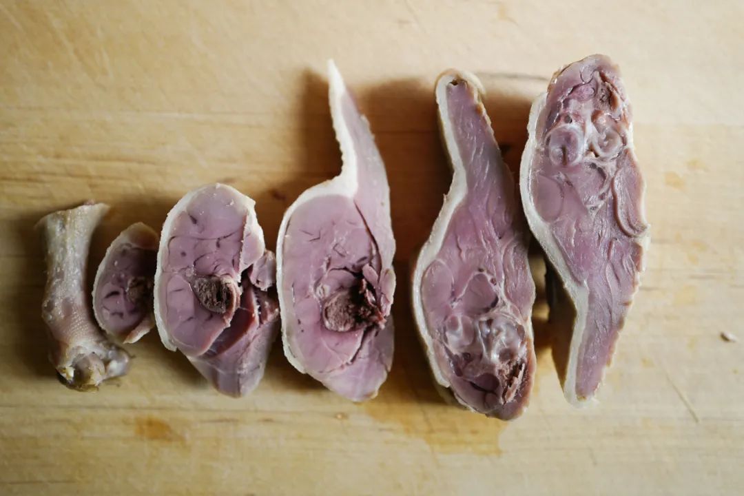 盐水鸭腿南京特产正宗,南京老字号正宗盐水鸭腿