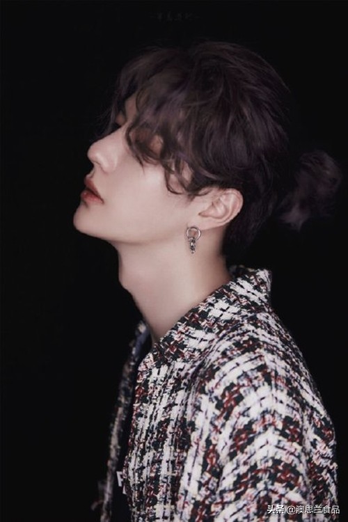 侧脸比正脸好看是什么面相,侧脸比正脸好看是什么脸型