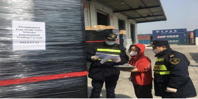 为逆行的武汉中实“物流”人点赞