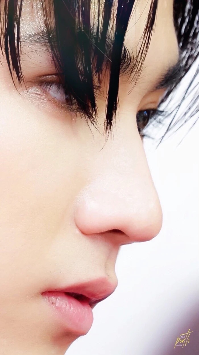 他泰让人一眼万年的外观：妞的鼻尖痣泡芙的笑眼文总的手