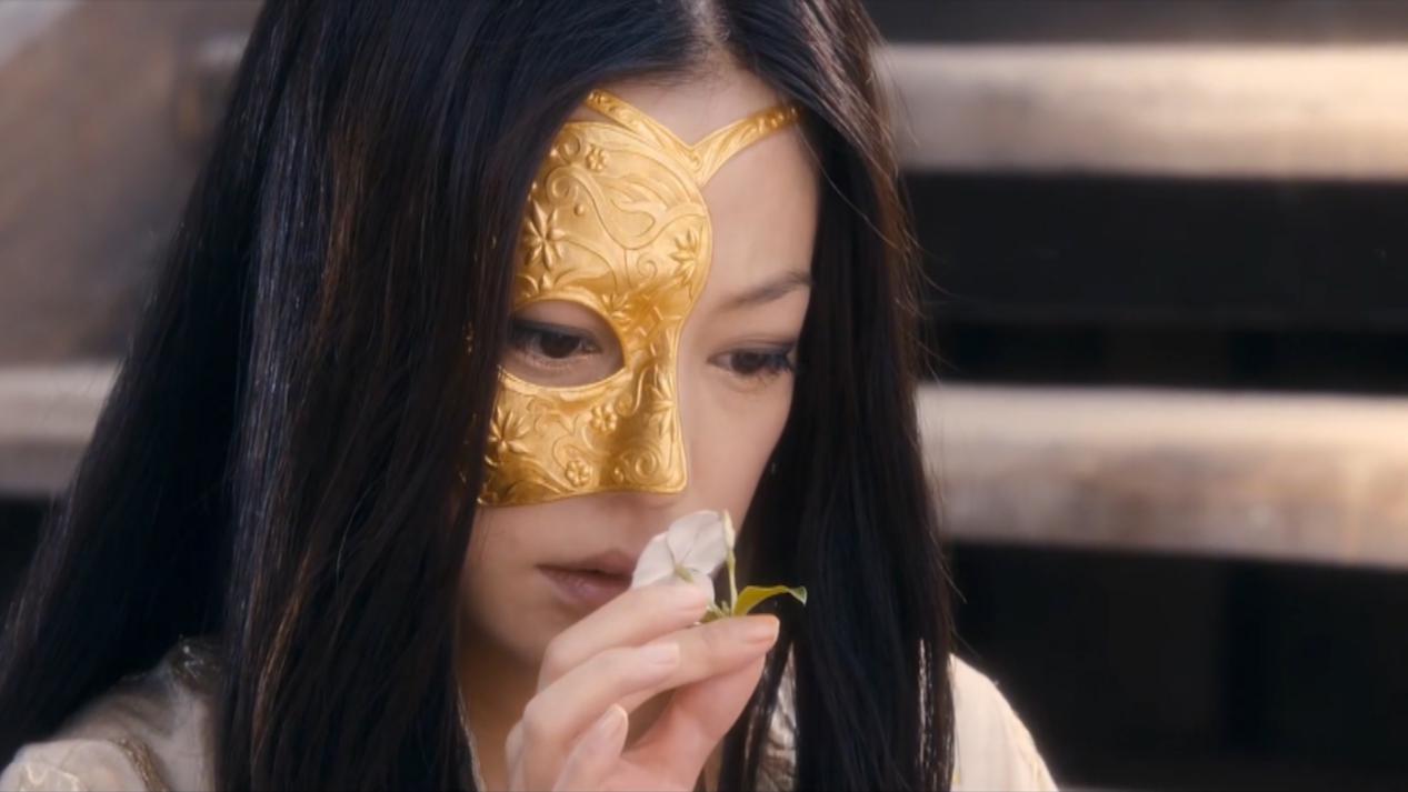 画皮2周迅第二次给公主换皮,赵薇周迅画皮水中换皮花絮