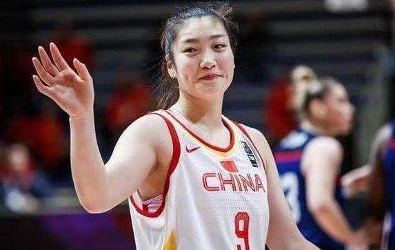 铁血英姿,八一女篮最新名单及照片