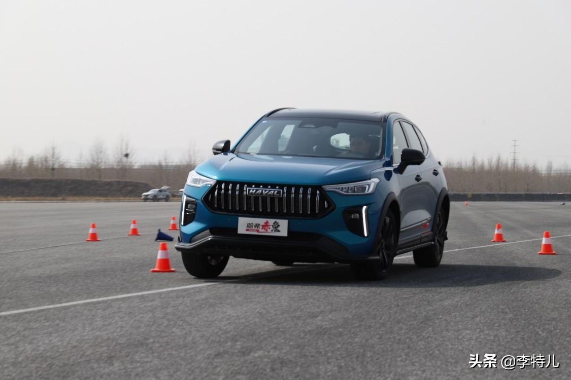 重庆试驾哈弗赤兔，满身智能安全配置7.7秒破百，这车能买吗？