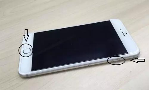 苹果6开机显示白苹果然后黑屏,苹果6突然黑屏开不了机了