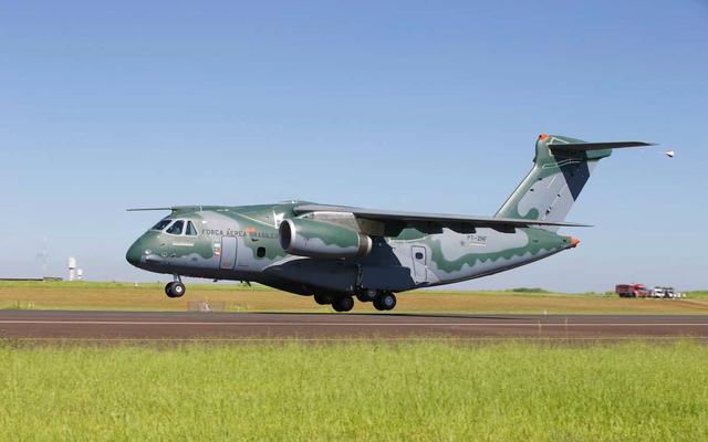 不仅是足球大国，还造出一款明星运输机，此国正在前往合资的路上