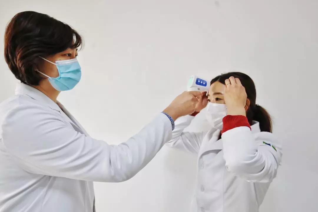 疫情期间体温计消毒,防疫红外测温仪