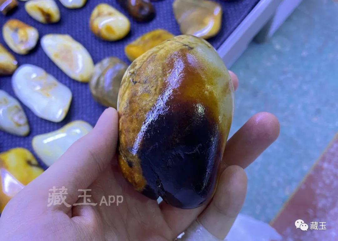 一组假皮特写!七大特征让你一眼看懂真假籽料