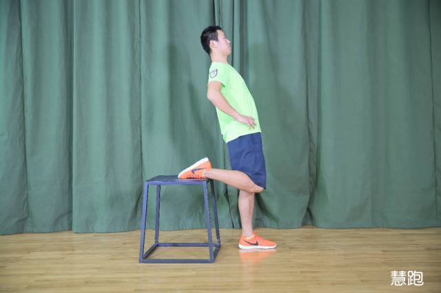 5公里跑后拉伸动作,跑后拉伸详细教程