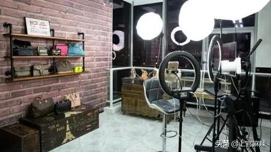 带货直播间流量下跌,带货直播间的粉丝被吸走了