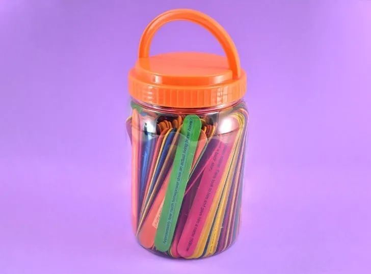 15个人玩的室内游戏,15人室内聚会小游戏活跃气氛简单