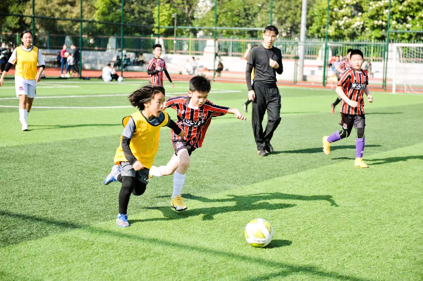 8月青少年足球邀请赛,春日篮球赛