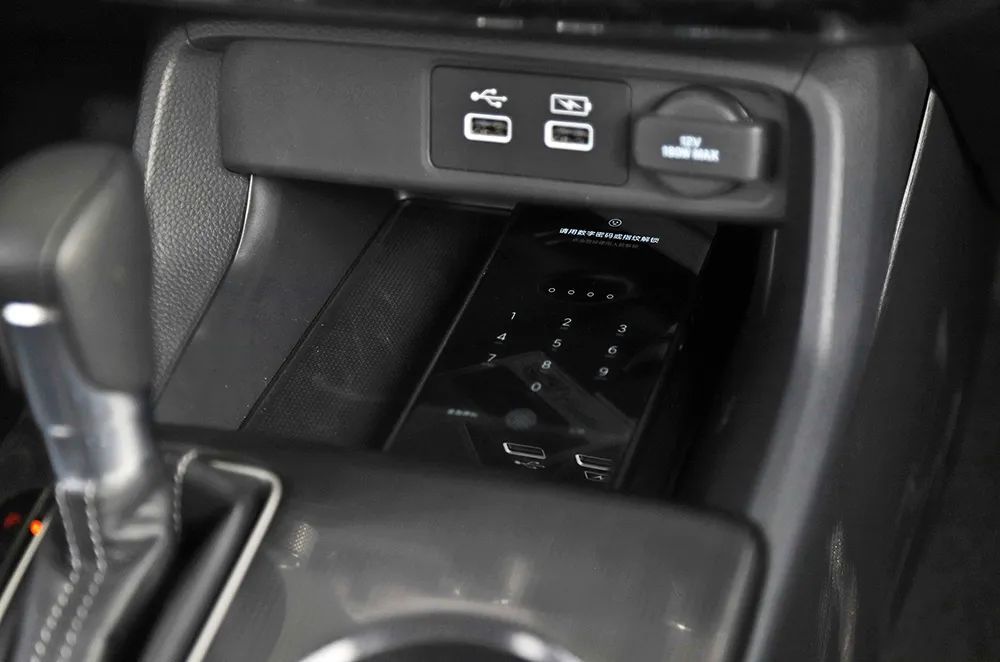 新款思域十一代首测,10代思域和11代思域哪个值得购买