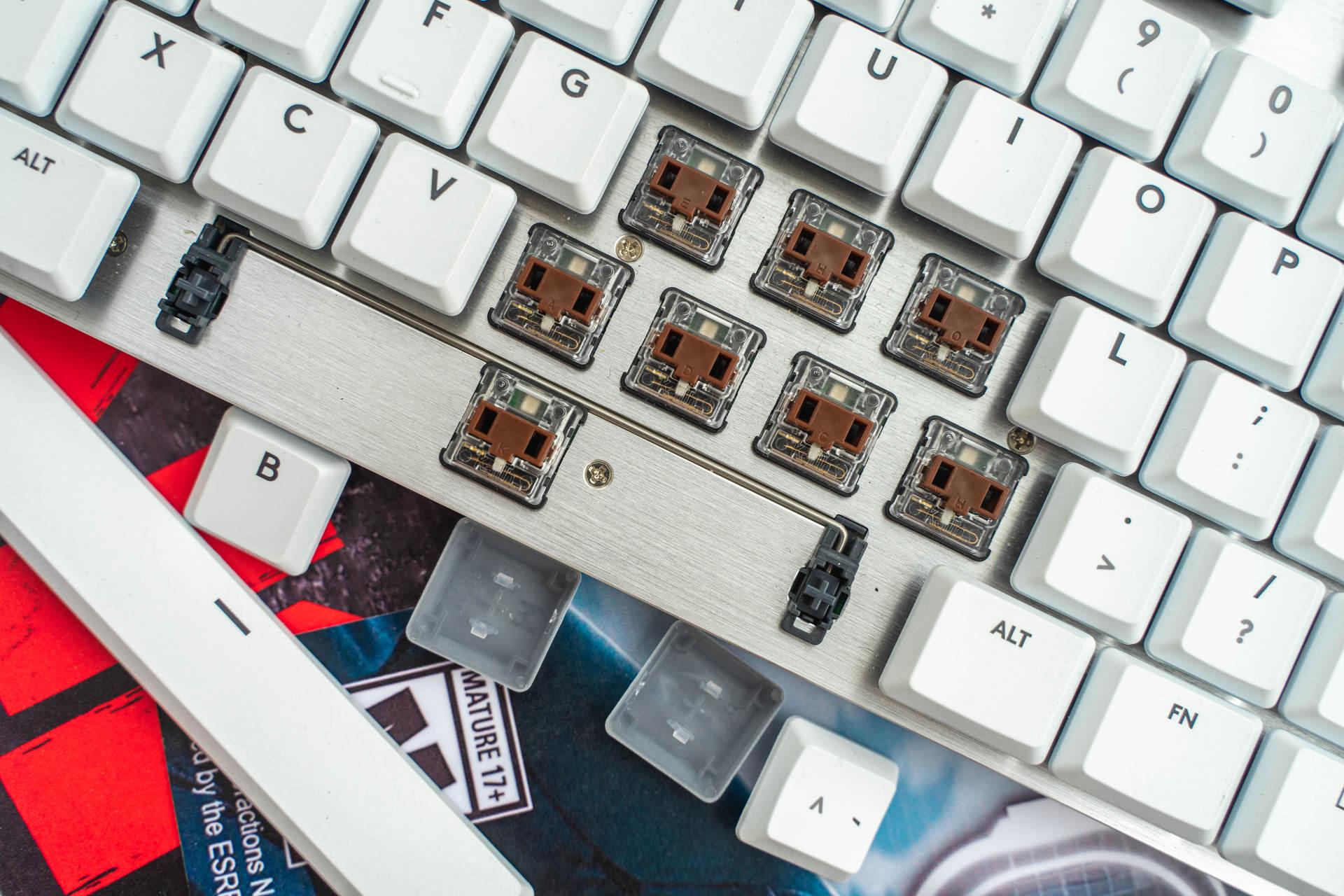 罗技g913tkl与海盗船k70promini,罗技g913和tkl键盘比较