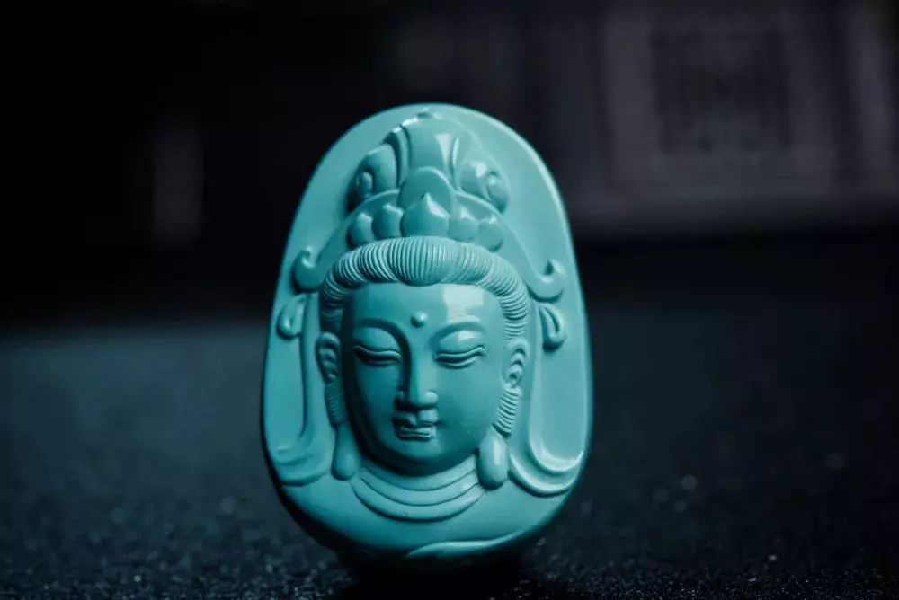 鉴别原矿绿松石真假,绿松石真假鉴别荧光灯