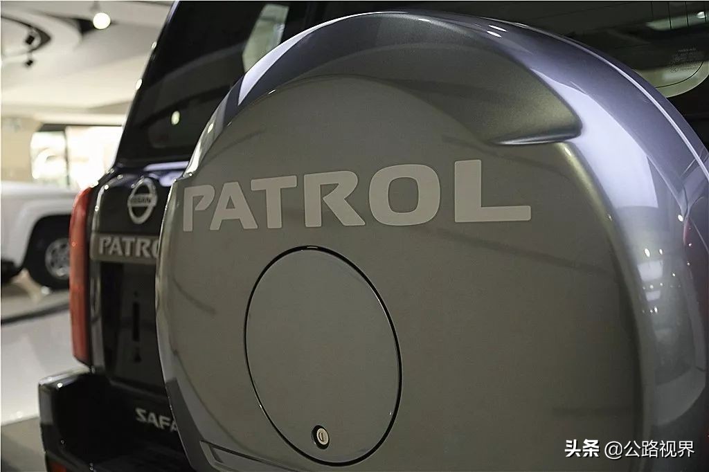 途乐y61和丰田lc79谁更厉害些,丰田lc76与途乐y61谁更强