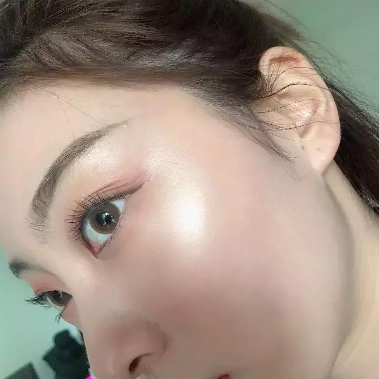 让李佳琦无法呼吸的神仙口红,千万别买!