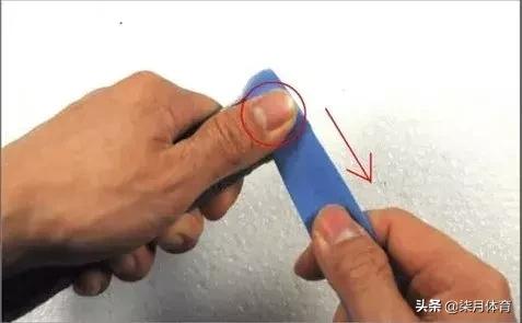 羽毛球手胶缠法双打,羽毛球手胶缠法分左右手吗