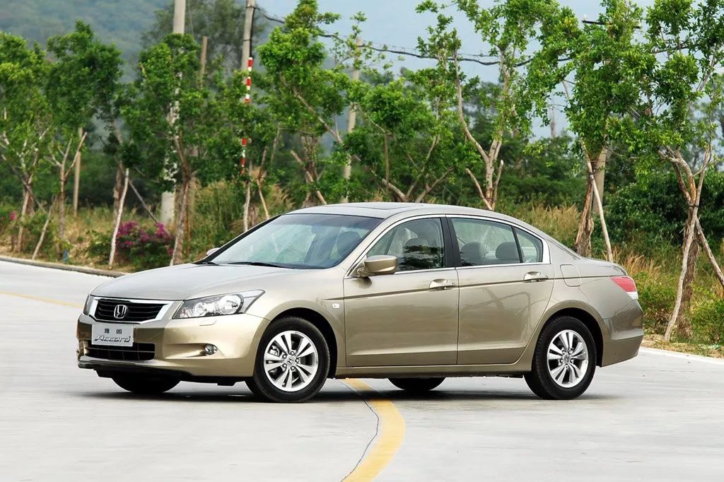 又能拎包又能带娃,又能装行李又能拖娃