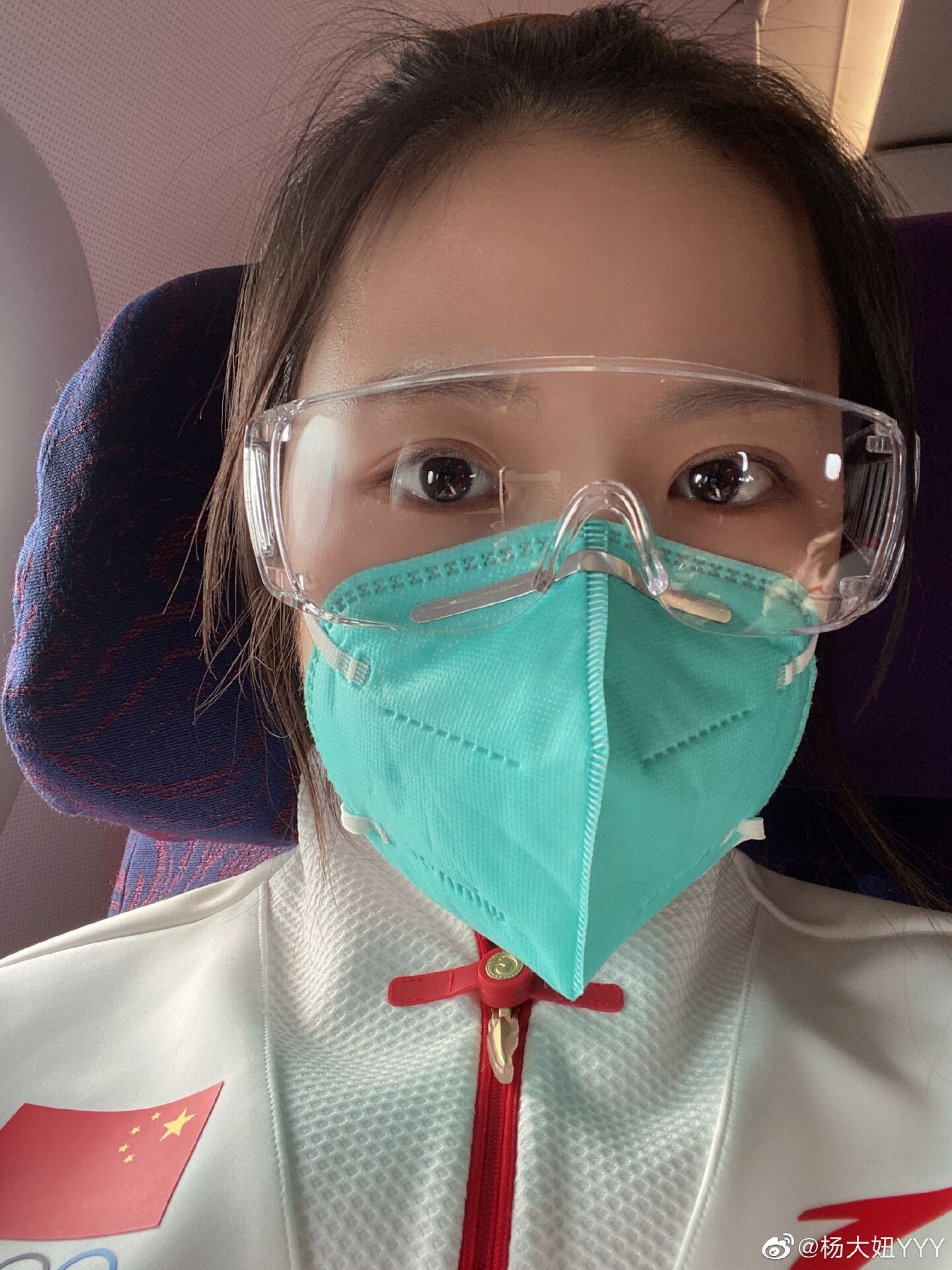 杨倩获得奥运第二枚金牌家乡祝贺,中国运动员杨倩回家