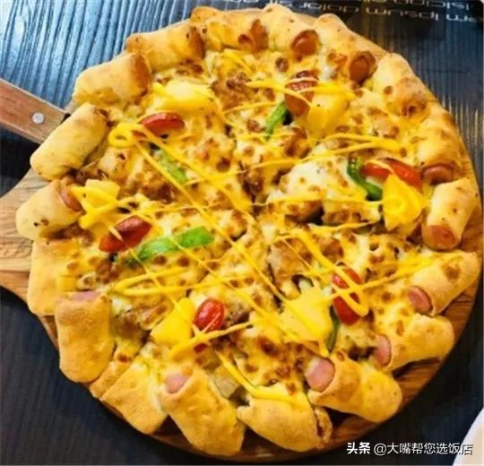 #吃遍大连#披萨的诱惑!一个蕴藏着芝士力量的神物