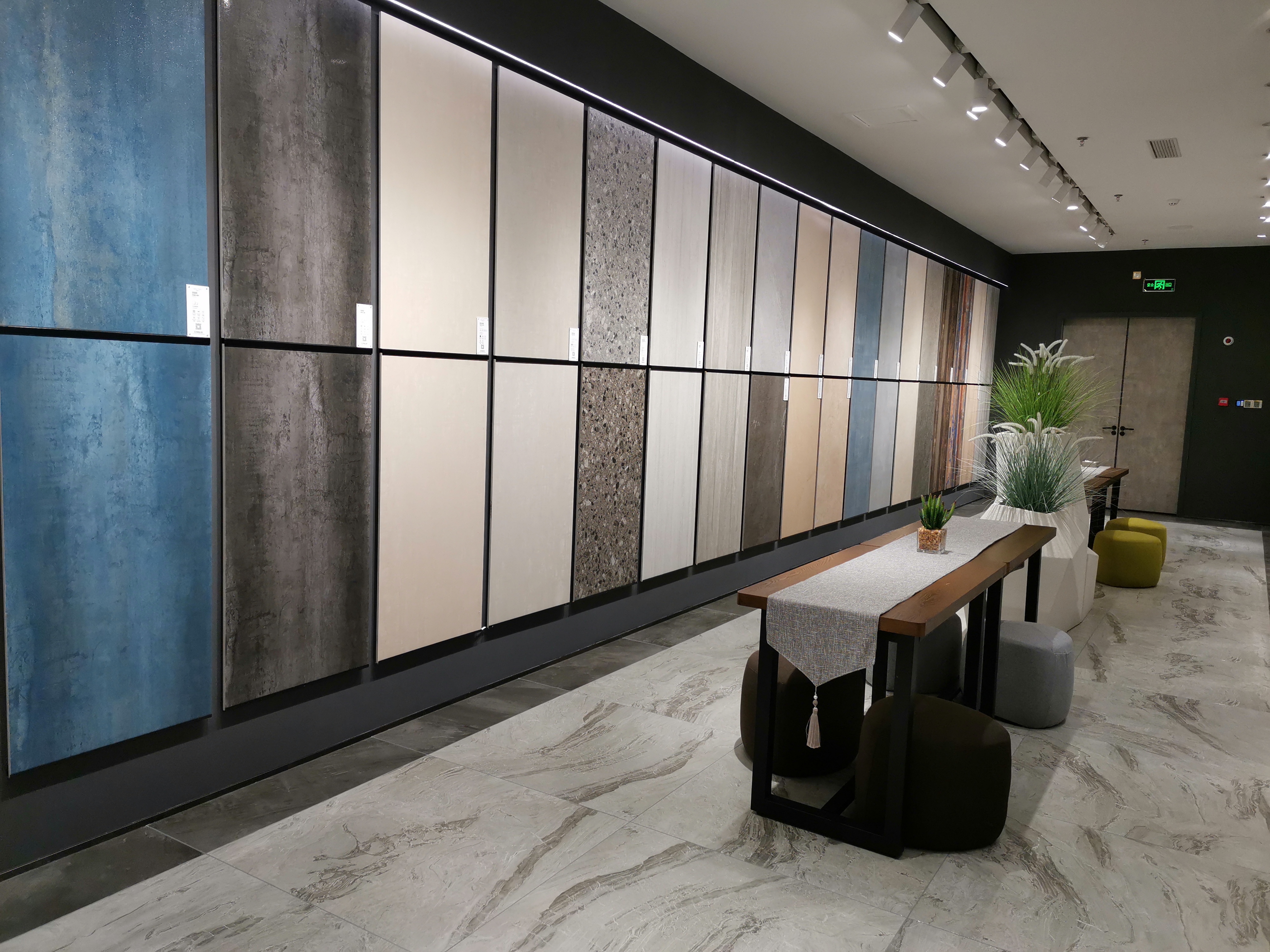 装修购买瓷砖要注意什么,家庭装修买瓷砖的注意事项