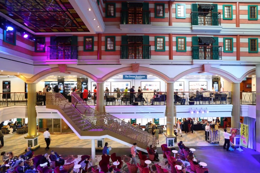 带父母豪华游轮环球旅行,带着父母们出游