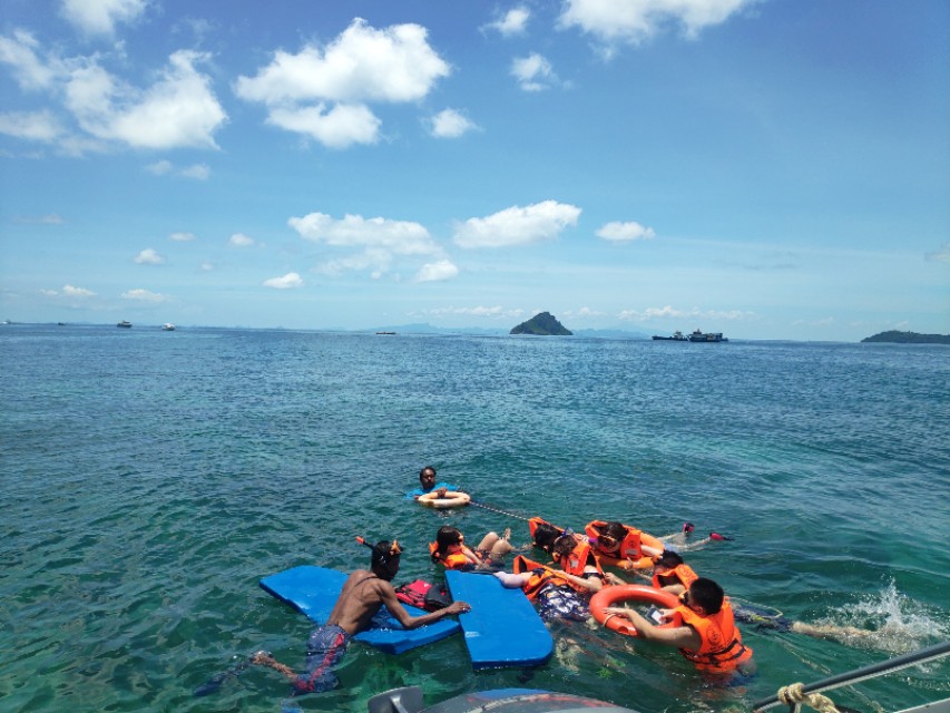普吉岛适合浮潜的海滩,普吉岛大堡礁