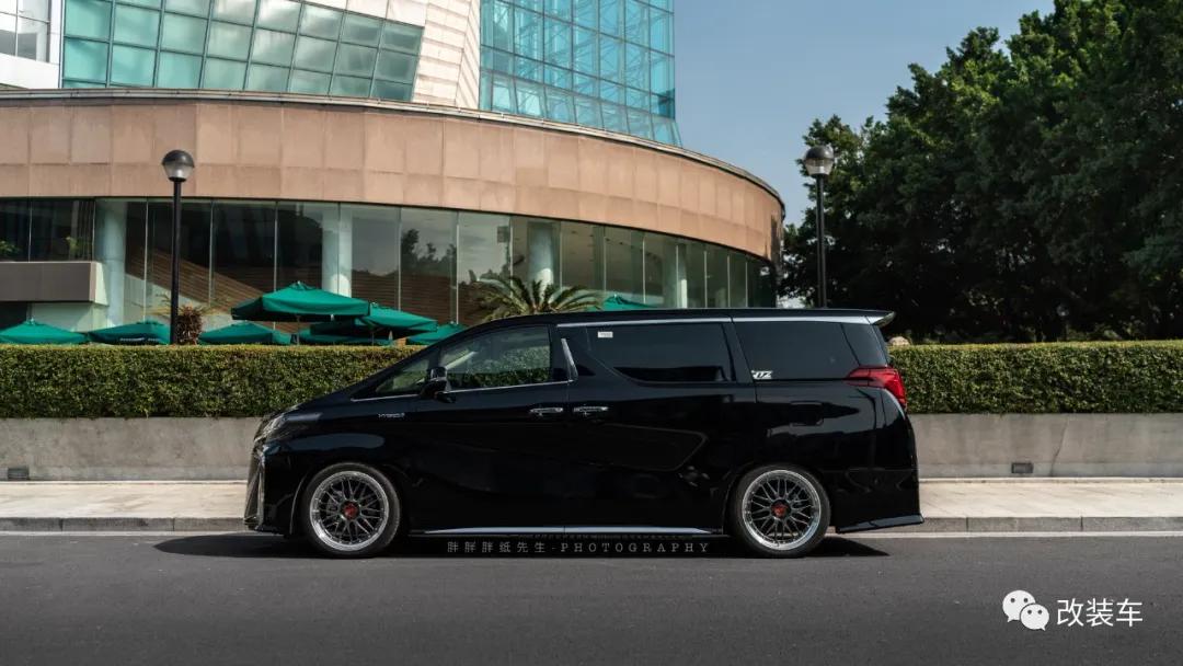 普通埃尔法改装世纪版,改装超帅埃尔法