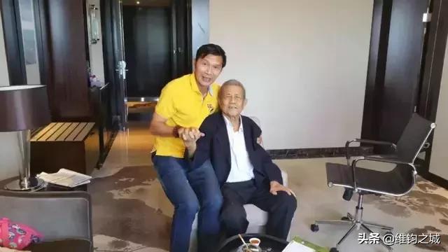 国家足球队最佳清道夫池明华,中国足球队长池明华