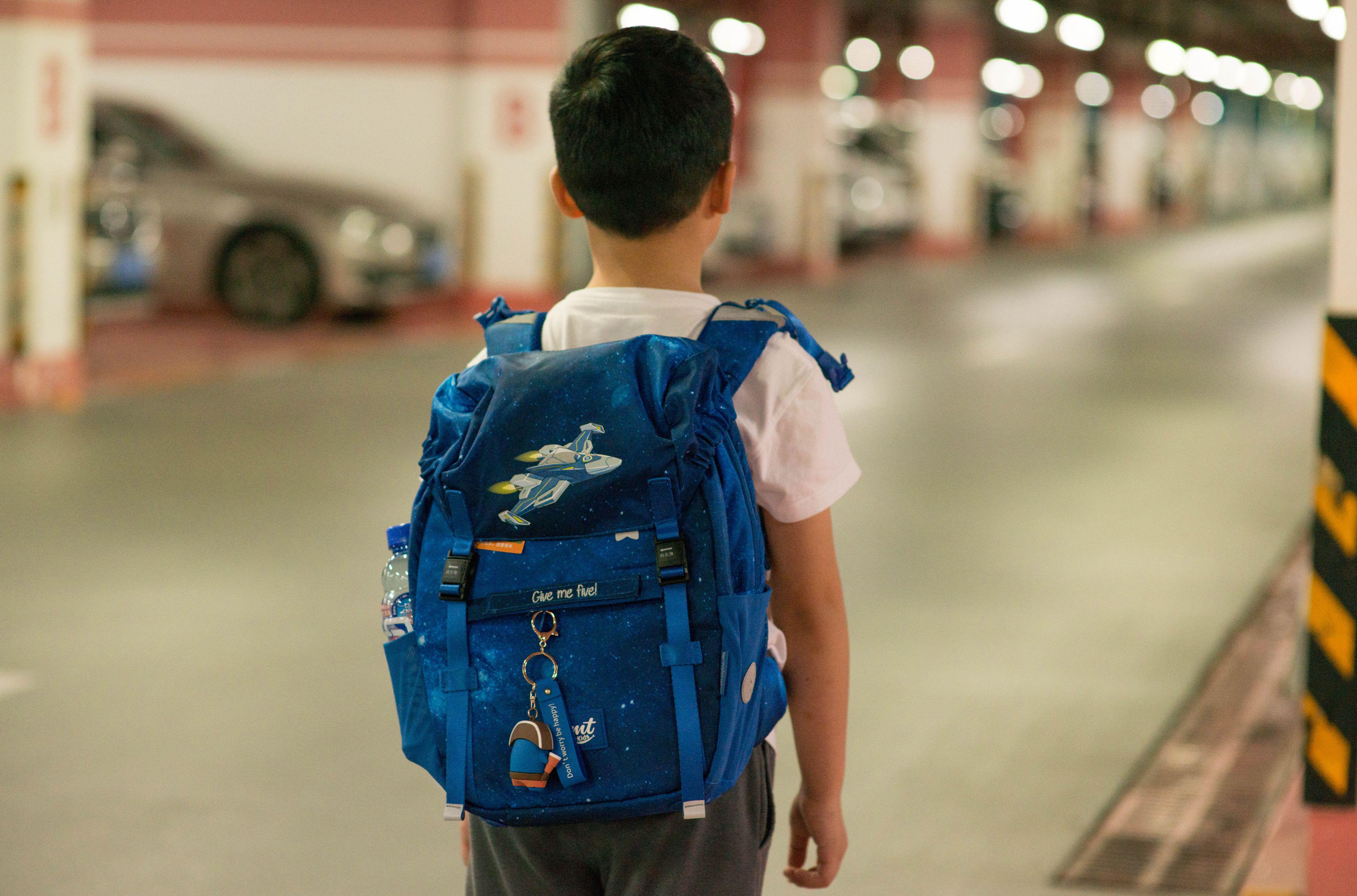 小学生护脊书包品牌十大排名,儿童护脊书包怎么选