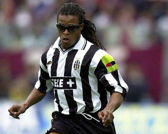 戴维斯是斗牛犬吗,戴维斯vs斗牛犬为什么戴维斯赢了