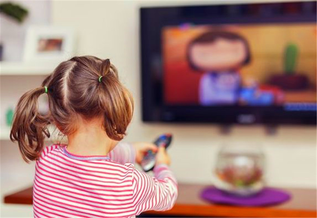 “天天看电视”的孩子，和“不看电视”的孩子，这些差距很明显