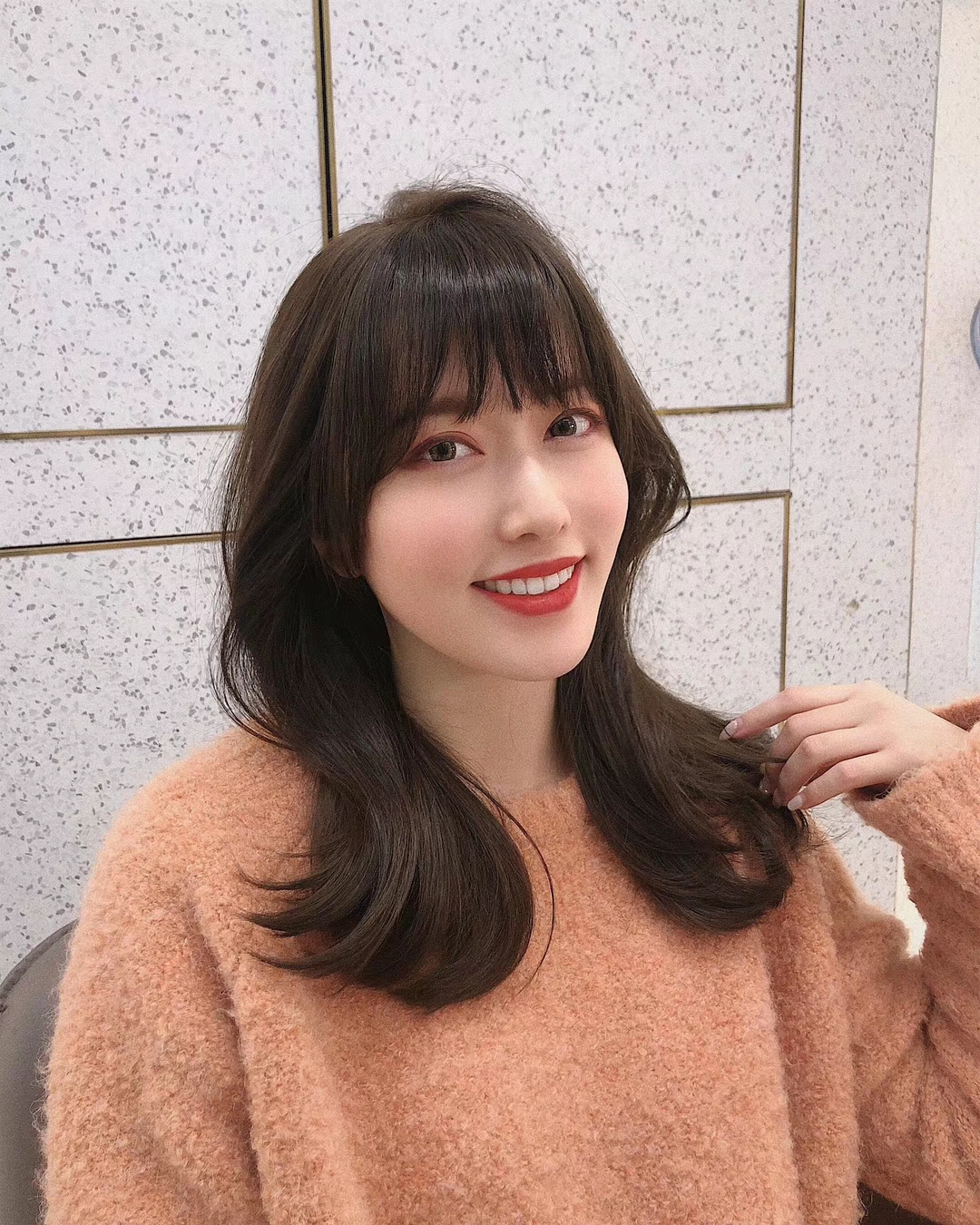 中长烫发2020流行发型,烫中长发型女2020流行发型