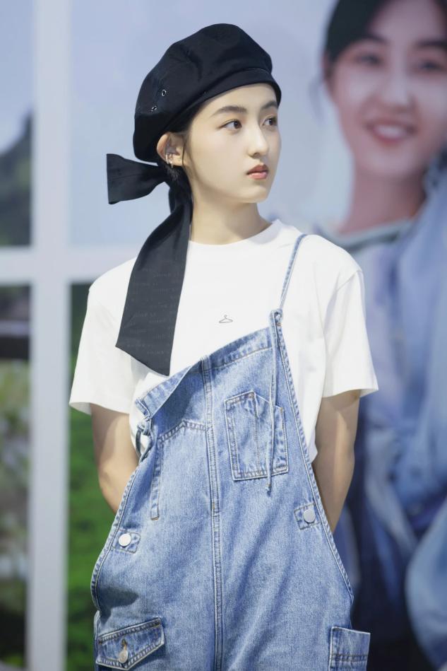 用贝雷帽时髦你整个秋冬,如何选择适合圆脸的贝雷帽